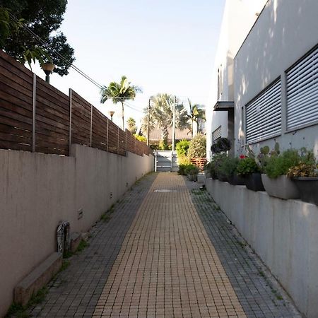 Live At Tlv Apartment Tel Aviv Exterior photo
